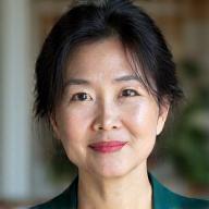 Hana Weftの刺繍職人、アキコ・サトウの肖像